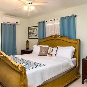 Whitby Villa Villa